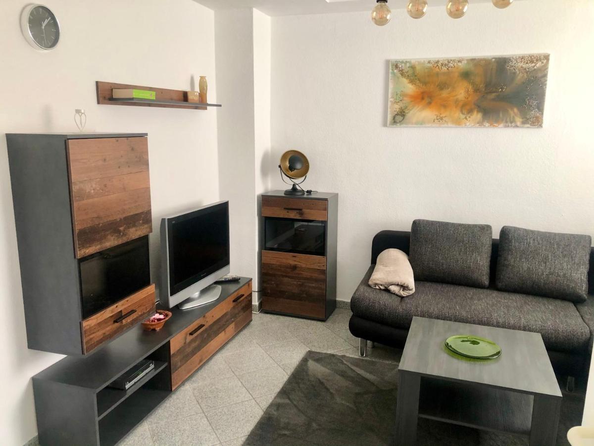 Delux Kunstgalerie Und Ilmradweg Apartment Kranichfeld