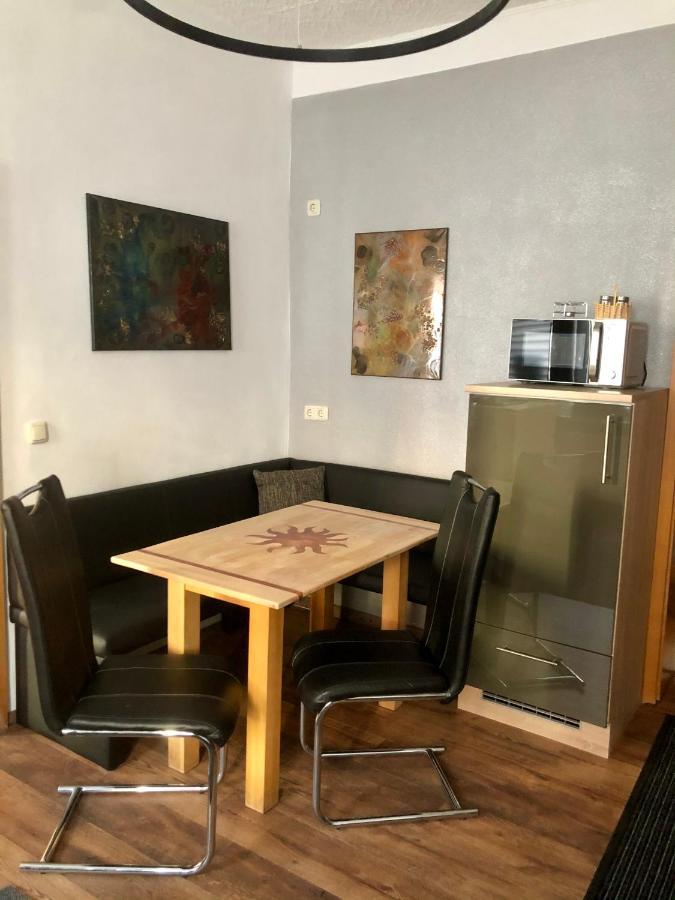 Delux Kunstgalerie Und Ilmradweg *