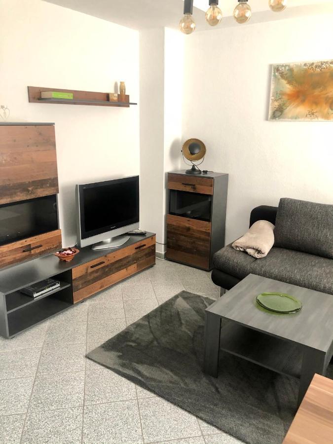 Delux Kunstgalerie Und Ilmradweg Apartment Kranichfeld