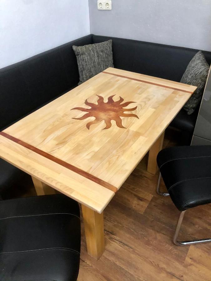 Delux Kunstgalerie Und Ilmradweg *