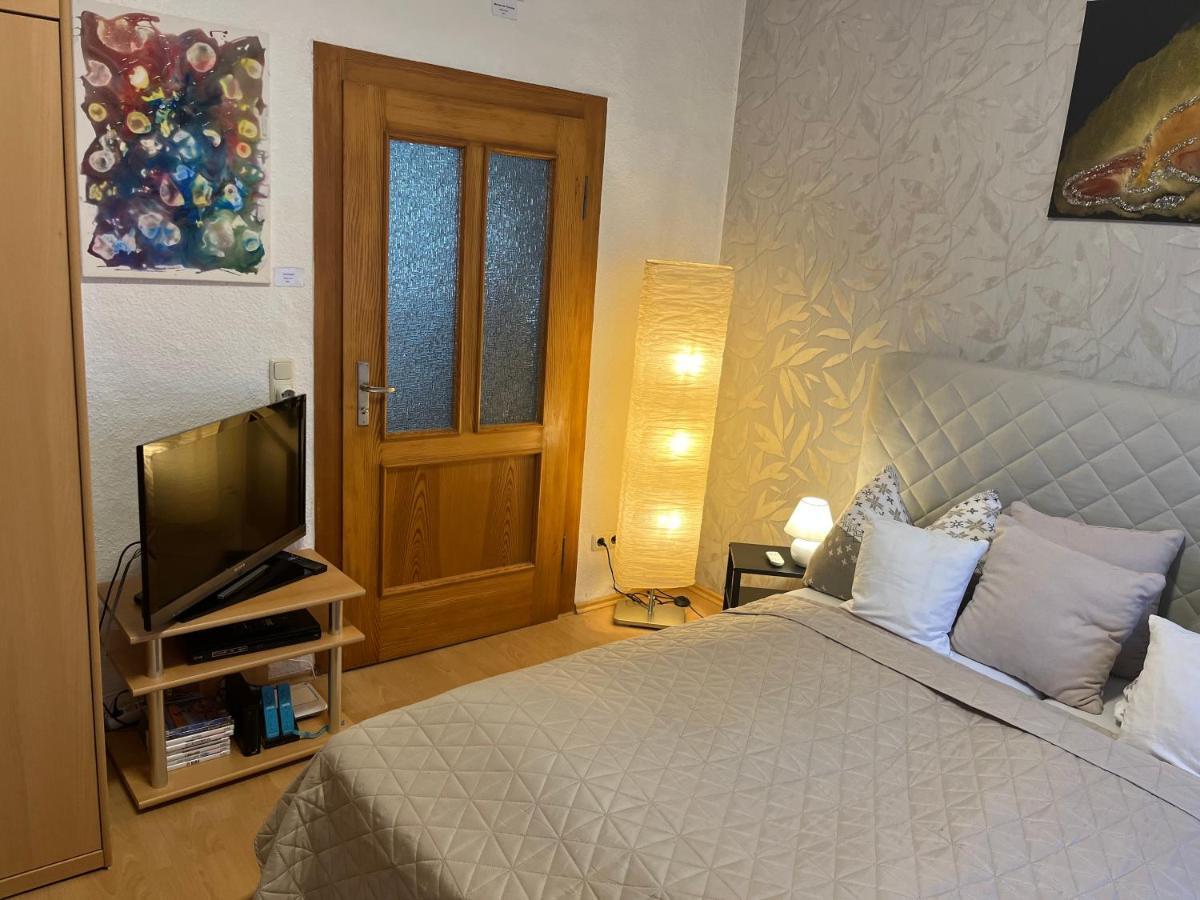 Delux Kunstgalerie Und Ilmradweg Apartment Kranichfeld